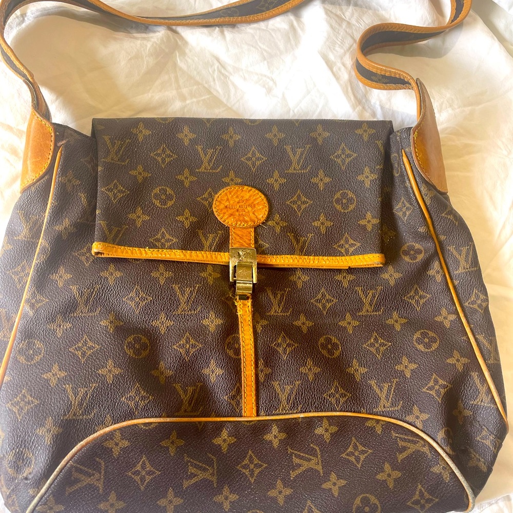 Vintage canvas for sale,in good condition.